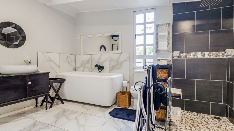 1 Bedroom Property for Sale in Kleinmond Western Cape